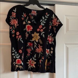Chic Black Floral Embroidered Blouse